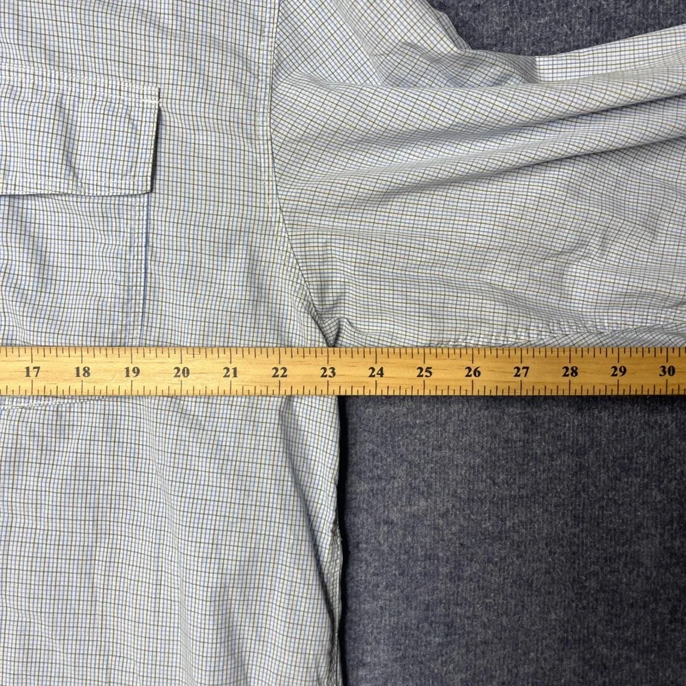 Simms Fishing Shirt Mens XL Blue White Plaid Cotton Long Sleeve Button Down Logo